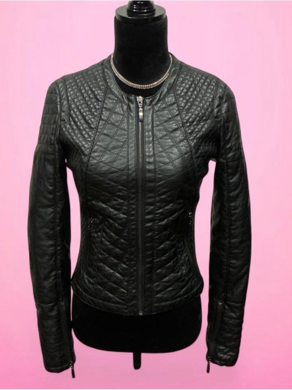 🖤Women's Black Quilted Faux Leather Jacket - Classic Zip Front